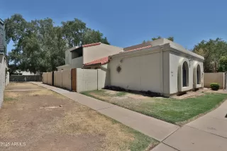 Photo #2: 6890659 Listing