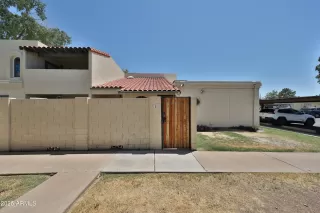 Photo #3: 6890659 Listing