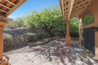 Photo #3: 6890709 Listing