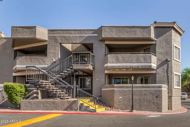 MLS: 6890740 Condo For Sale