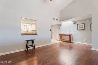Photo #5: 6890788 Listing 