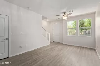 Photo #4: 6890814 Listing 