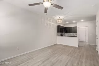 Photo #5: 6890814 Listing 