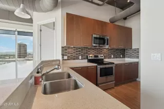 Photo #2: 6890861 Listing 