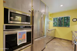 Photo #4: 6890914 Listing