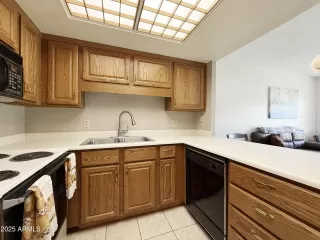 Photo #1: 6890937 Listing