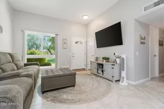 Photo #2: 6890962 Listing