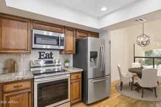 Photo #6: 6891174 Listing 