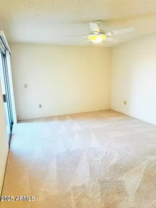 Photo #3: 6891335 Listing