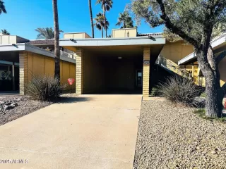 Photo #6: 6891335 Listing