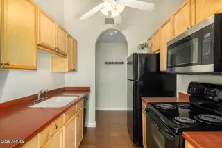 Photo #6: 6891382 Listing