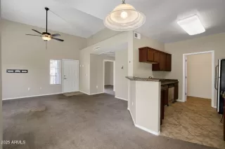 Photo #1: 6891418 Listing 