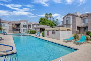 Photo #3: 6891418 Listing 