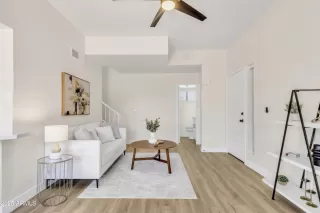 Photo #4: 6891428 Listing