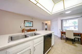 Photo #3: 6891522 Listing