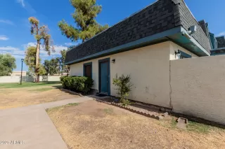 Photo #3: 6891530 Listing