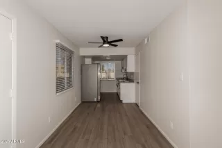 Photo #6: 6891530 Listing