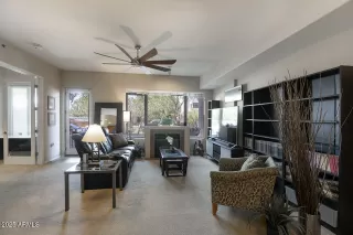 Photo #3: 6891560 Listing