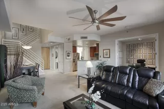 Photo #5: 6891560 Listing