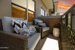 Photo #5: 6891639 Listing 