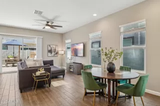 Photo #4: 6891682 Listing 