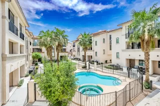 Photo #5: 6891683 Listing 