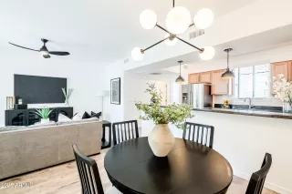 Photo #6: 6891683 Listing 