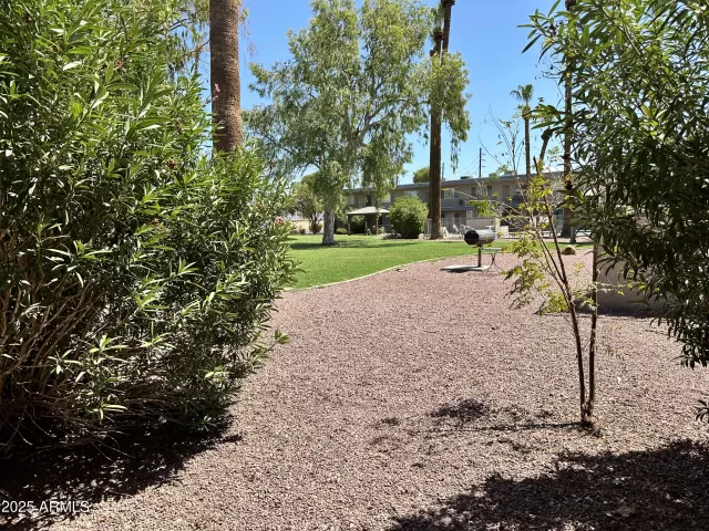 MLS: 6891761 Condo For Sale