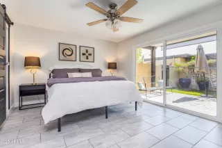 Photo #2: 6891797 Listing