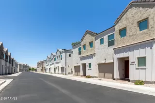 Photo #2: 6891814 Listing