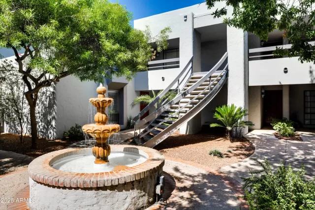 MLS: 6891816 Condo For Sale