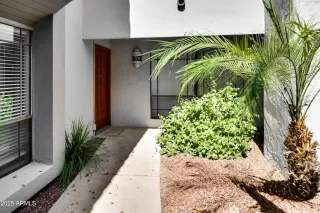 Photo #1: 6891816 Listing