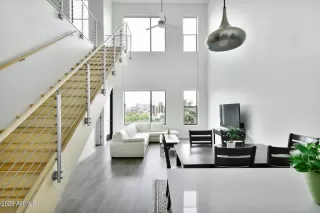 Photo #2: 6891846 Listing 