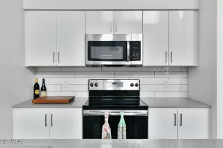 Photo #3: 6891846 Listing 