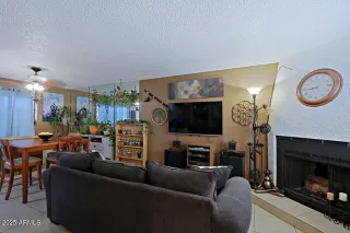 Photo #3: 6891869 Listing 