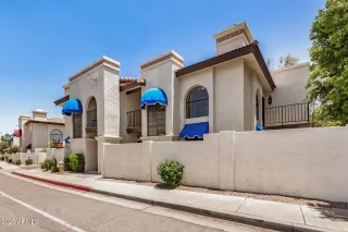 Photo #2: 6892022 Listing 