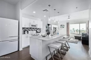 Photo #3: 6892060 Listing 