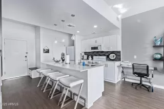 Photo #4: 6892060 Listing 