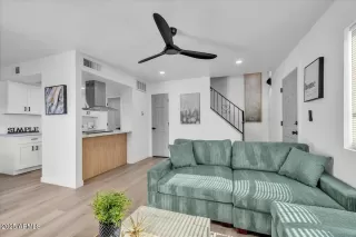 Photo #5: 6892085 Listing 