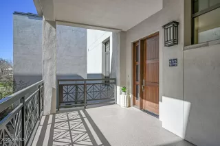 Photo #1: 6892133 Listing 