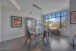 Photo #3: 6892133 Listing 