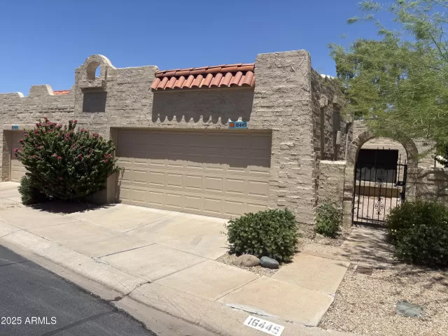 MLS: 6892247 Condo For Sale