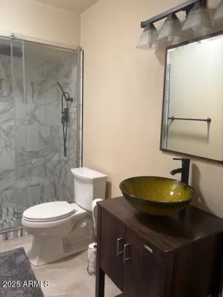 Photo #5: 6892247 Listing