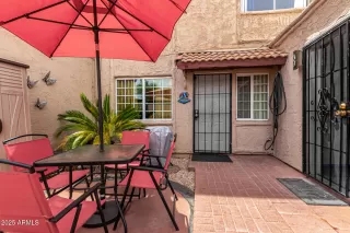 Photo #3: 6892338 Listing