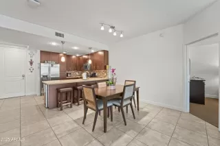 Photo #5: 6892477 Listing 