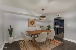 Photo #3: 6892539 Listing