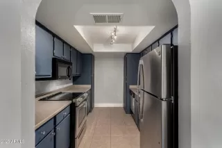 Photo #6: 6892539 Listing