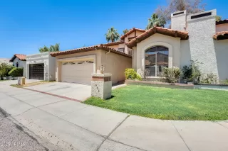 Photo #4: 6892770 Listing