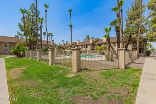 More Details about MLS # 6892906 : 5236 W PEORIA AVENUE#116