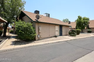 Photo #3: 6893093 Listing 